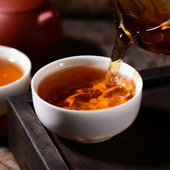 Jaunais Ķīnas Yunnan Dianhong Melnā Tēja, Kūka Super Pasargātu Kuņģa Diurētisku un Pazemina asinsspiedienu 357g Melnā Tēja, Zaļā Pārtika