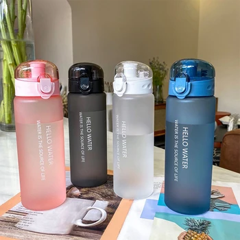 Ūdens pudele sporta 780ml Plastmasas Portable Ūdens Pudeli Dzeramā Tējas Krūze Āra Sporta Tūrisma Piederumi Kafijas Virtuves Rīki