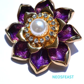 Elegants Ziedu Emaljas Piespraudes Sievietēm Rhinestone Lotus Pērle Pin Purpura Krāsa Dāma Dāvanu Apģērbi, Aksesuāri, Klasiskās Rotaslietas